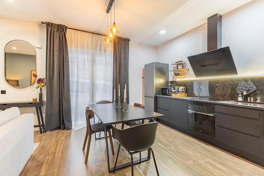 Luxury And Elegant Apartment Мадрид Экстерьер фото